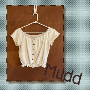 Mudd Vintage Ruffle Crop Top🔴